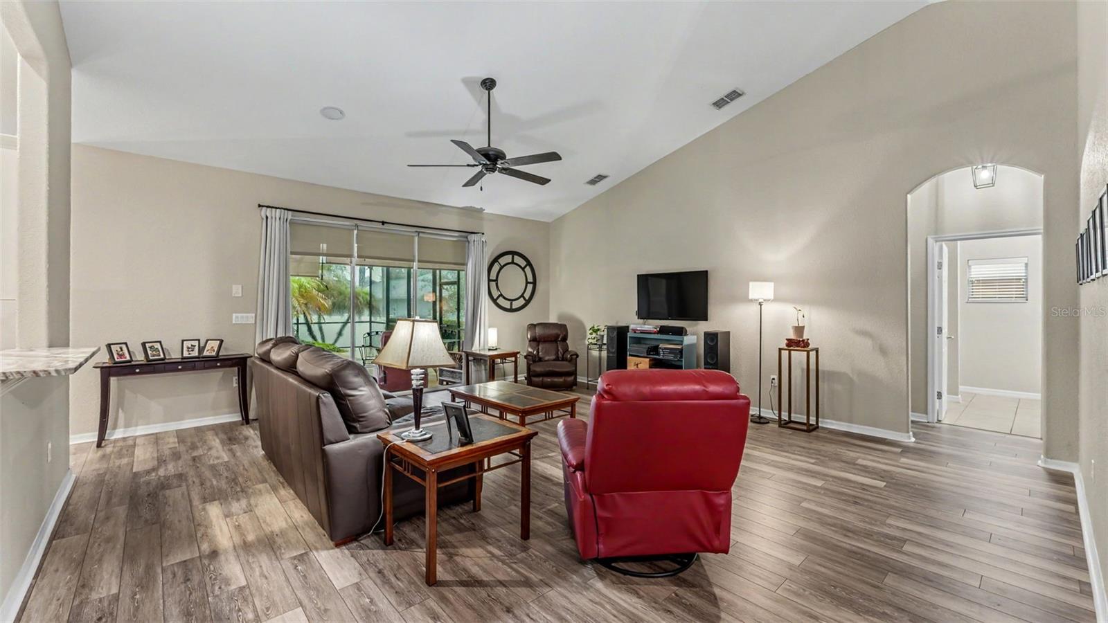 2985 VINTAGE VIEW CIRCLE