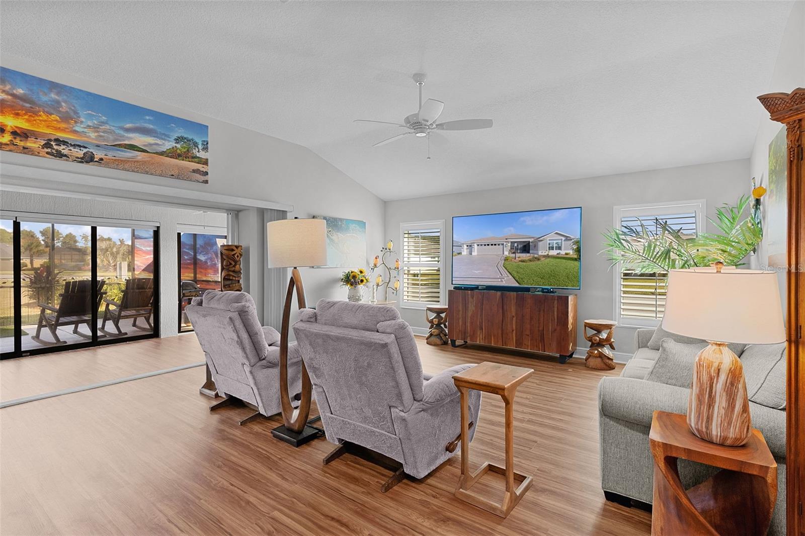 VILLAGES/SOUTHERN OAKS UN 133 - Residential