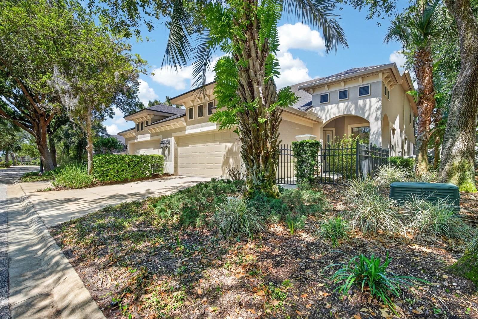 RIVER CLUB - Residential