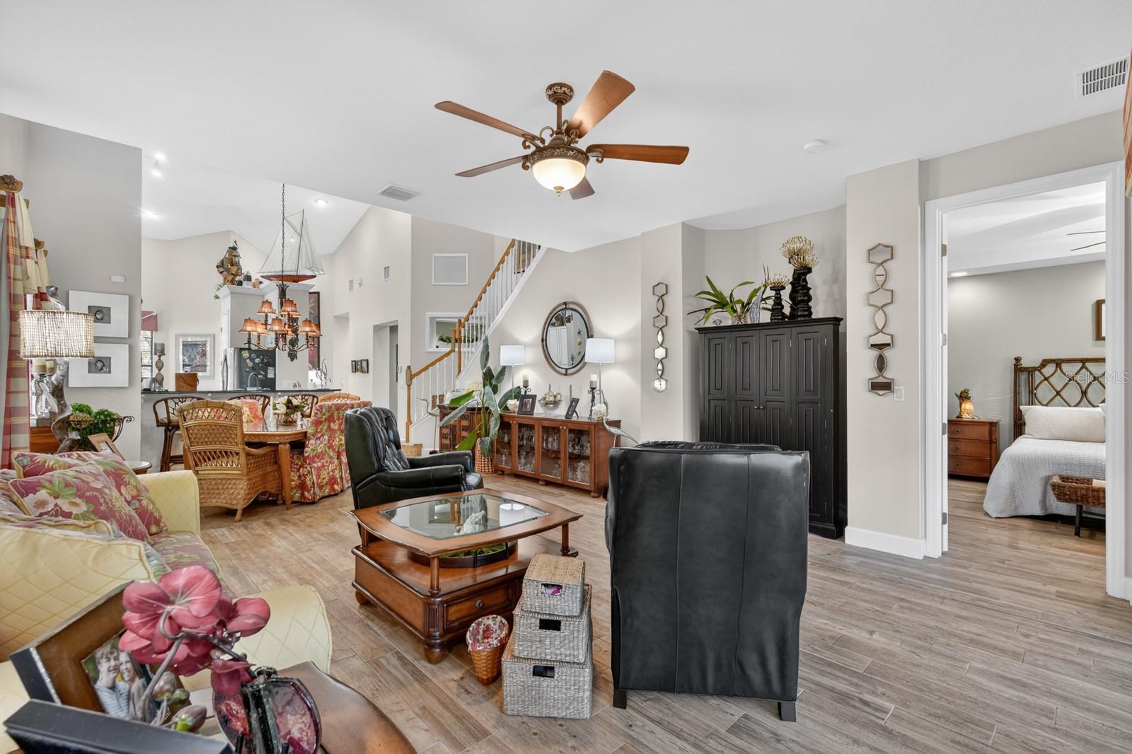 RIVER CLUB - Residential