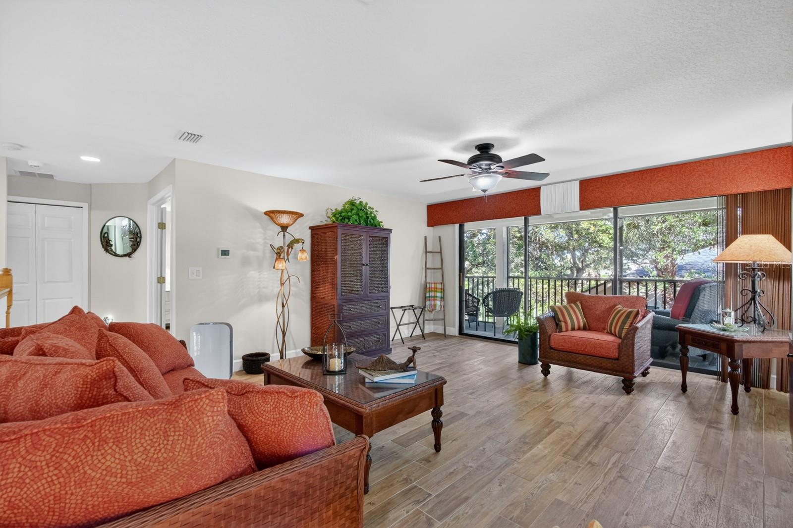 RIVER CLUB - Residential