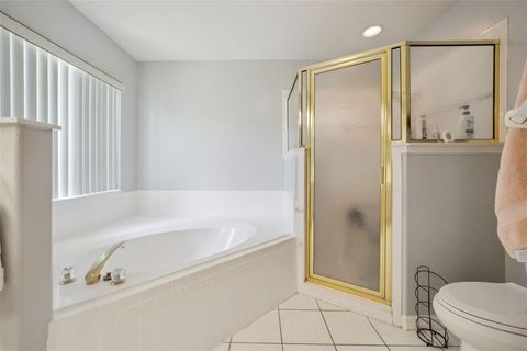 Tiny photo for 5825 Princess Caroline Place, Leesburg, FL 34748 (MLS # G5112722)