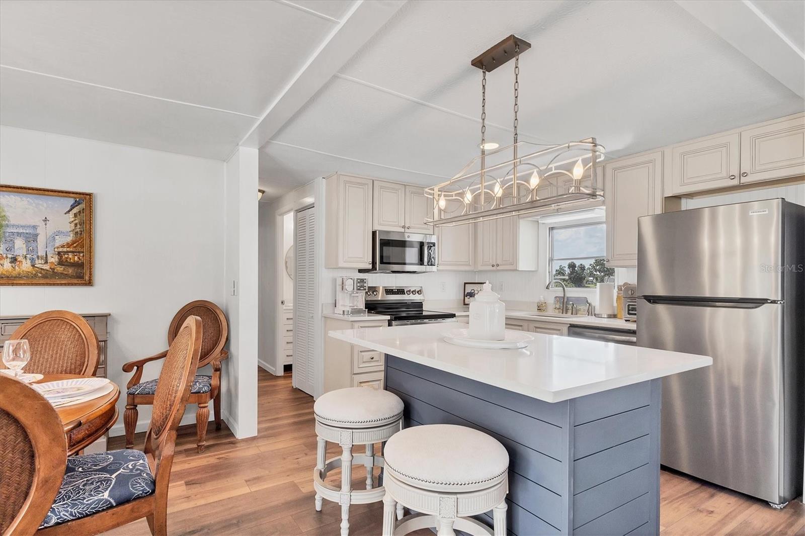 TIDEVUE/DE SOTO COMMUNITY UNIT ONE - Residential