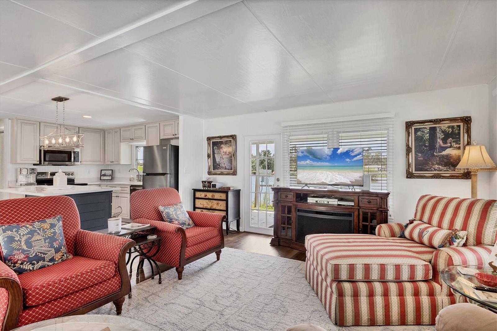 TIDEVUE/DE SOTO COMMUNITY UNIT ONE - Residential