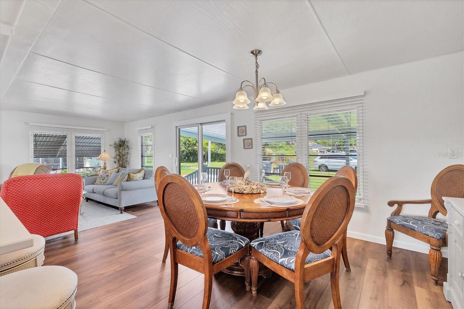 TIDEVUE/DE SOTO COMMUNITY UNIT ONE - Residential