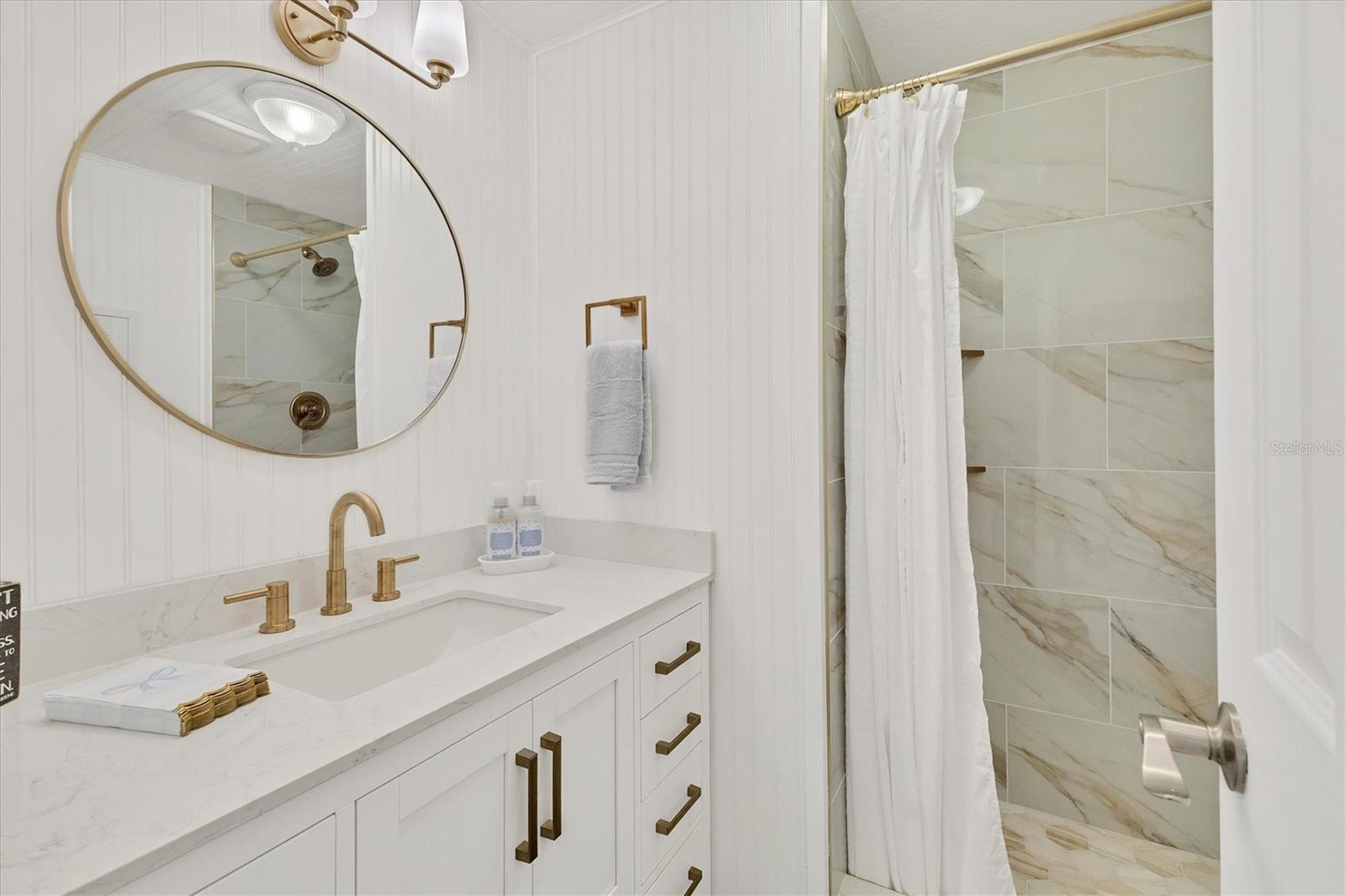 TIDEVUE/DE SOTO COMMUNITY UNIT ONE - Residential