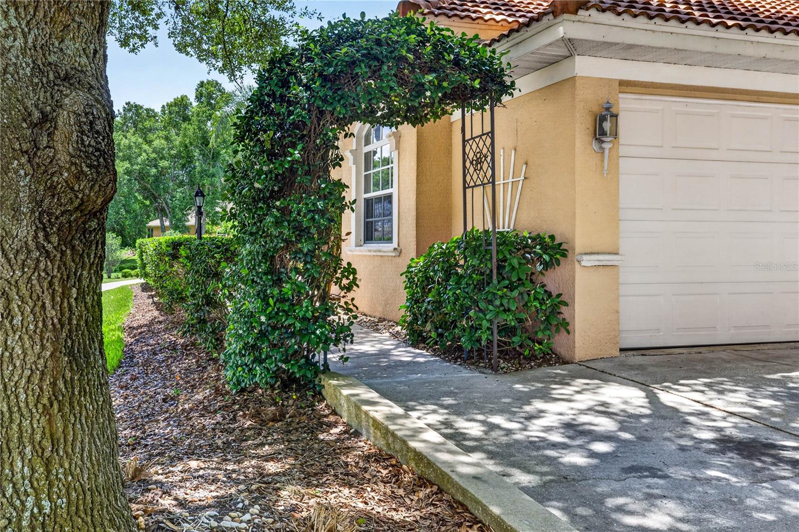 12643 OAK HOLLOW COURT