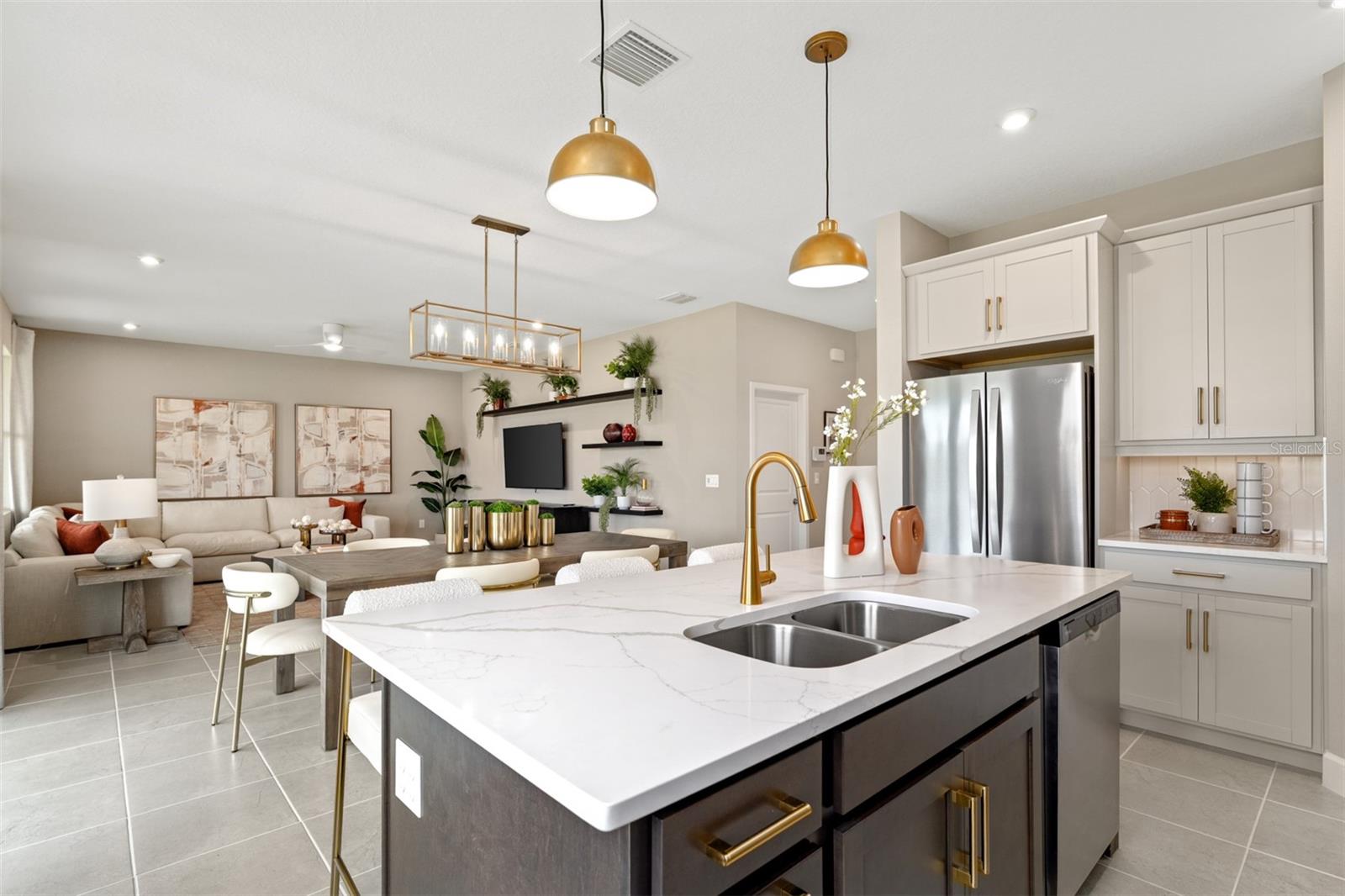 RAINWOOD - Residential