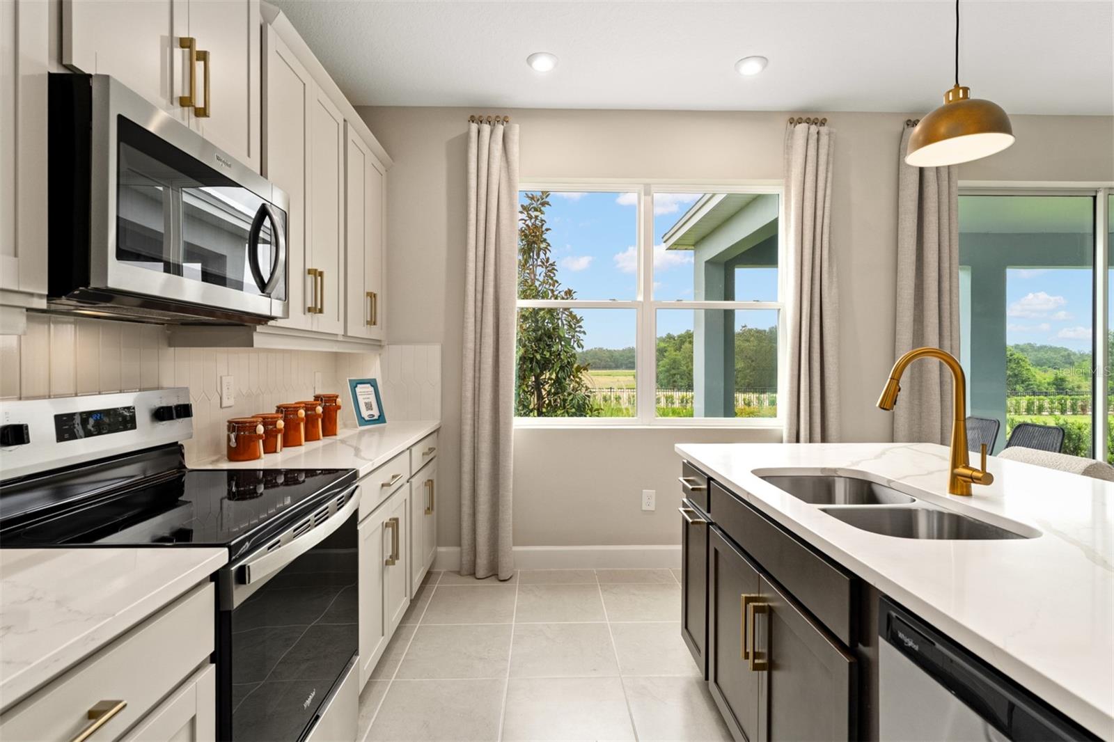 RAINWOOD - Residential