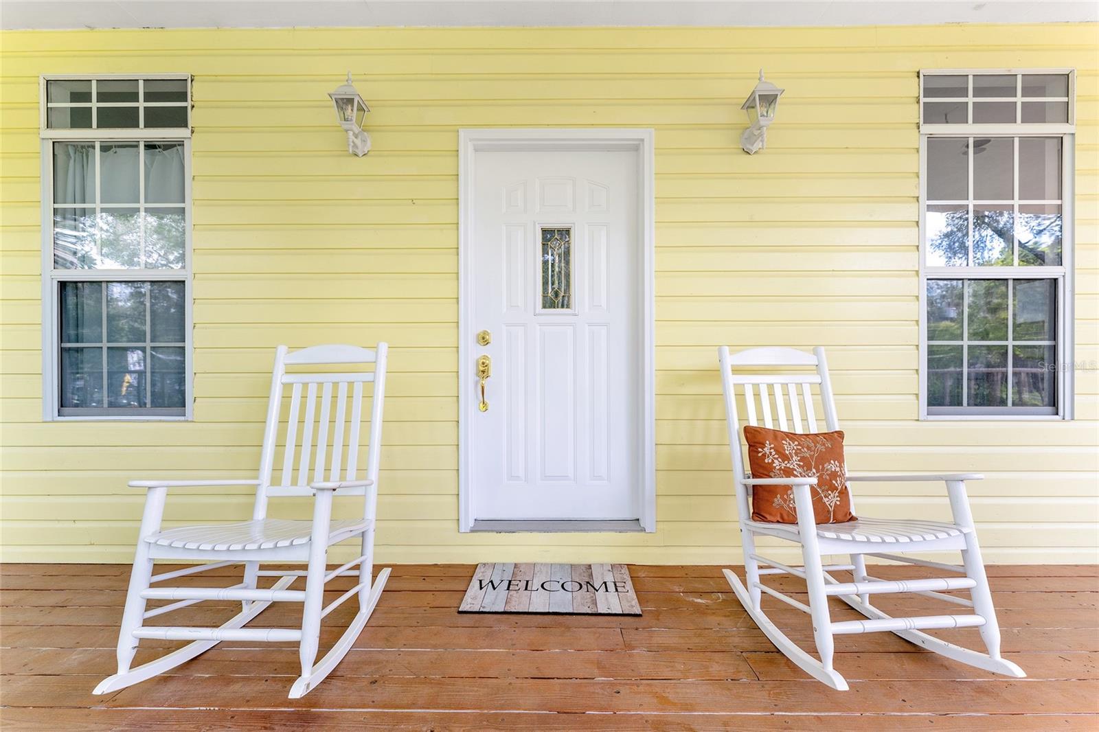 CAPTAIN'S COVE - Residential