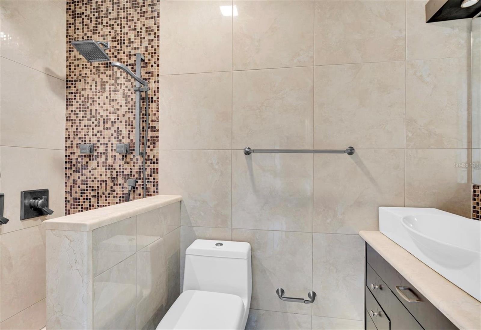 BLOSSOM PARK VILLAS CONDO - Residential Lease