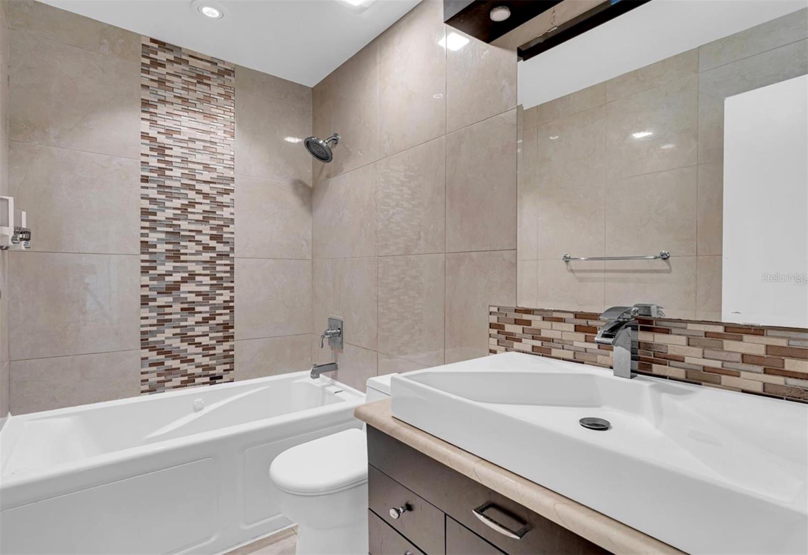 BLOSSOM PARK VILLAS CONDO - Residential Lease