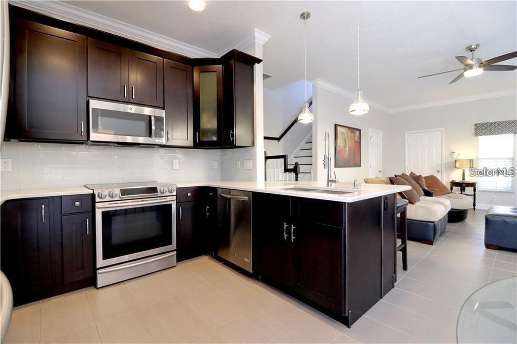 VENETIAN BAY - Residential Lease