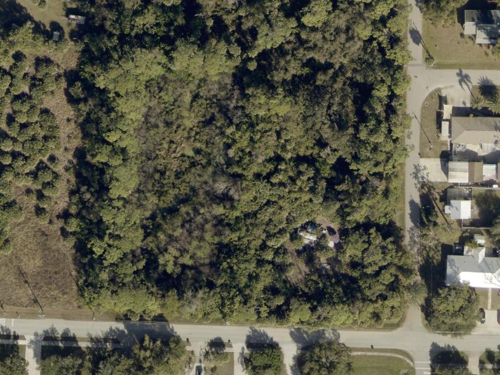 Photo of . N New York Avenue, Englewood, FL 34223 (MLS # A4709298)