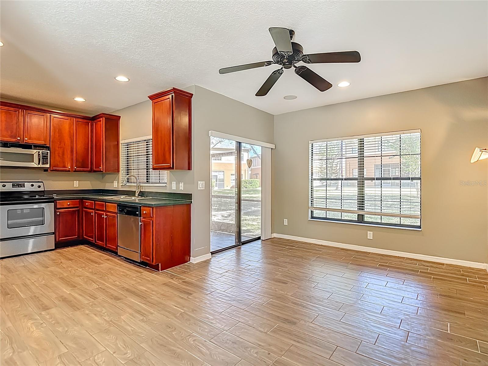MEADOW POINTE PRCL 16 UNIT 3B - Residential