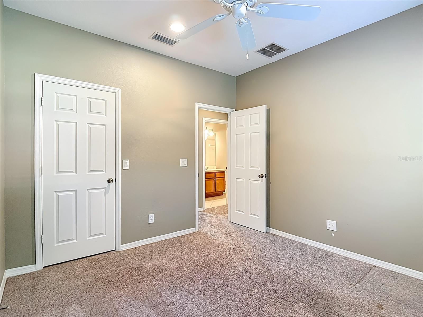 MEADOW POINTE PRCL 16 UNIT 3B - Residential