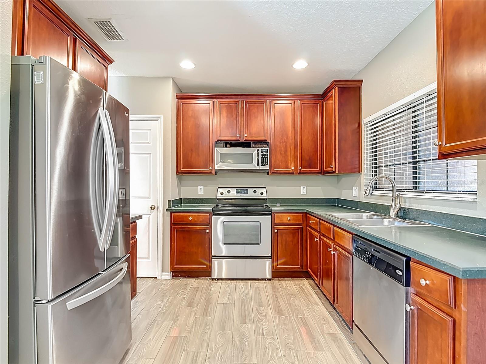 MEADOW POINTE PRCL 16 UNIT 3B - Residential