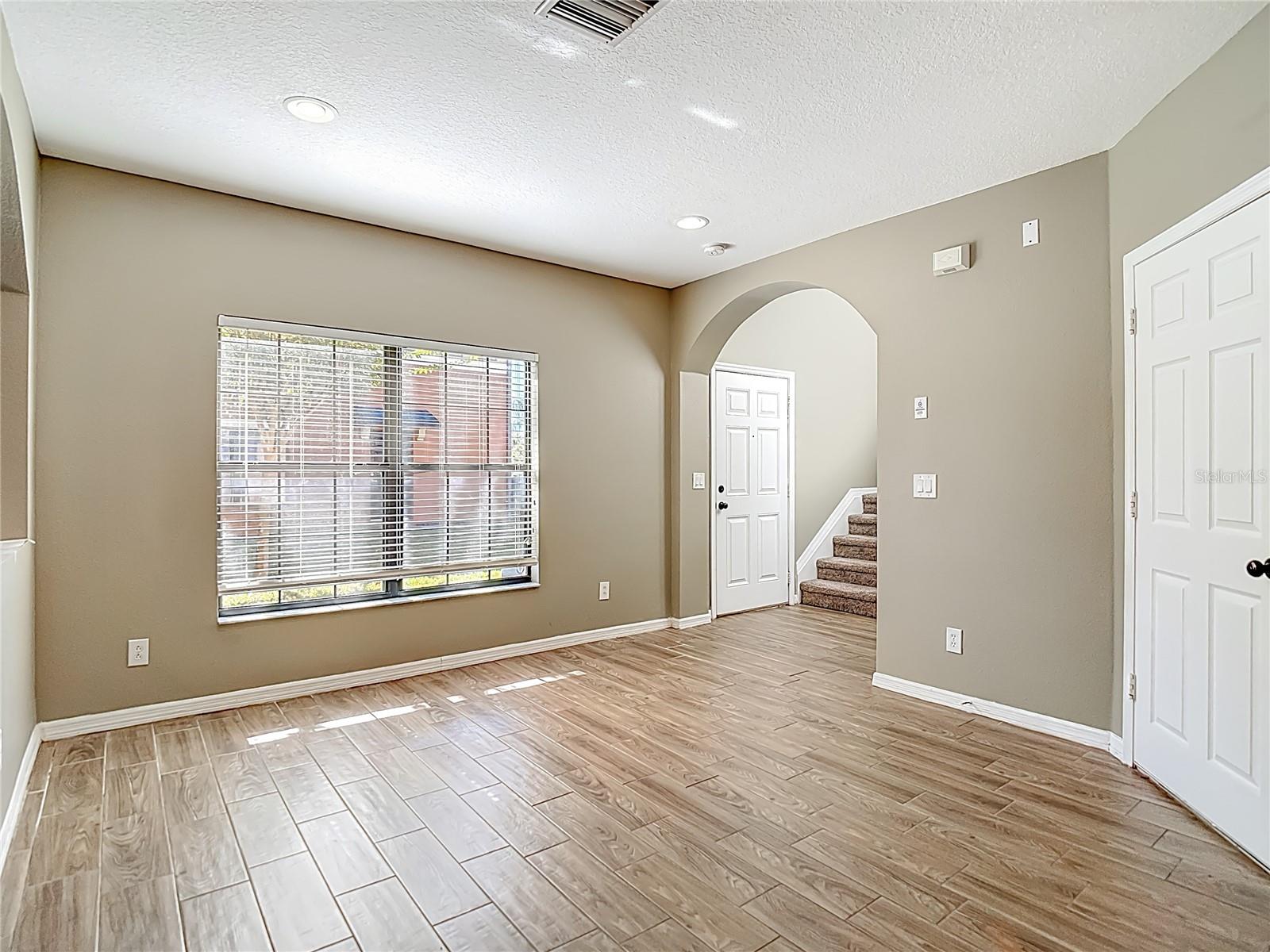 MEADOW POINTE PRCL 16 UNIT 3B - Residential