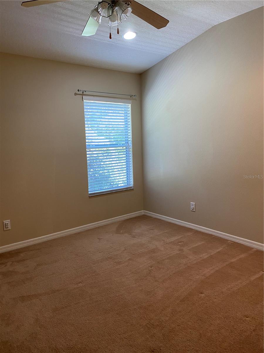 FISHHAWK RANCH TOWNHOMES PH 1 - Residential Lease