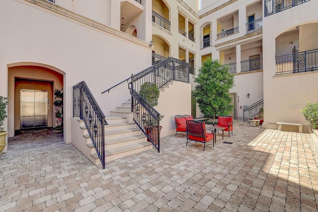 Photo of 525 N Orange Avenue #202, Sarasota, FL 34236 (MLS # A4652931)