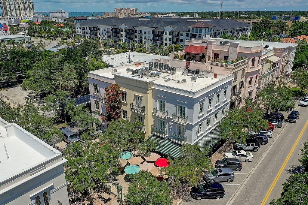 COURTYARD AT CITRUS - Residential