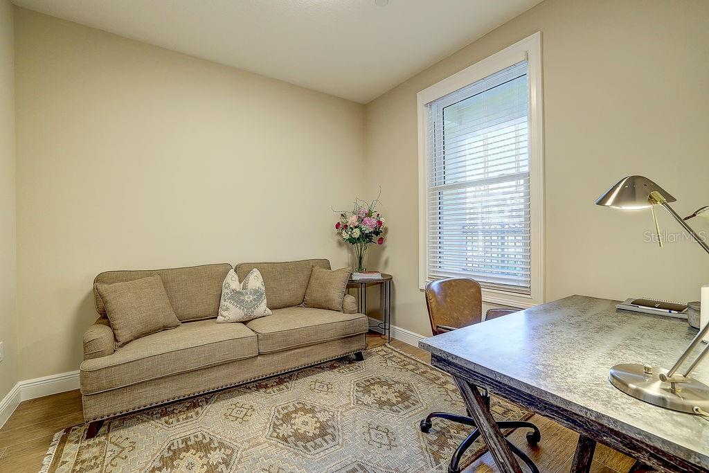 COURTYARD AT CITRUS - Residential