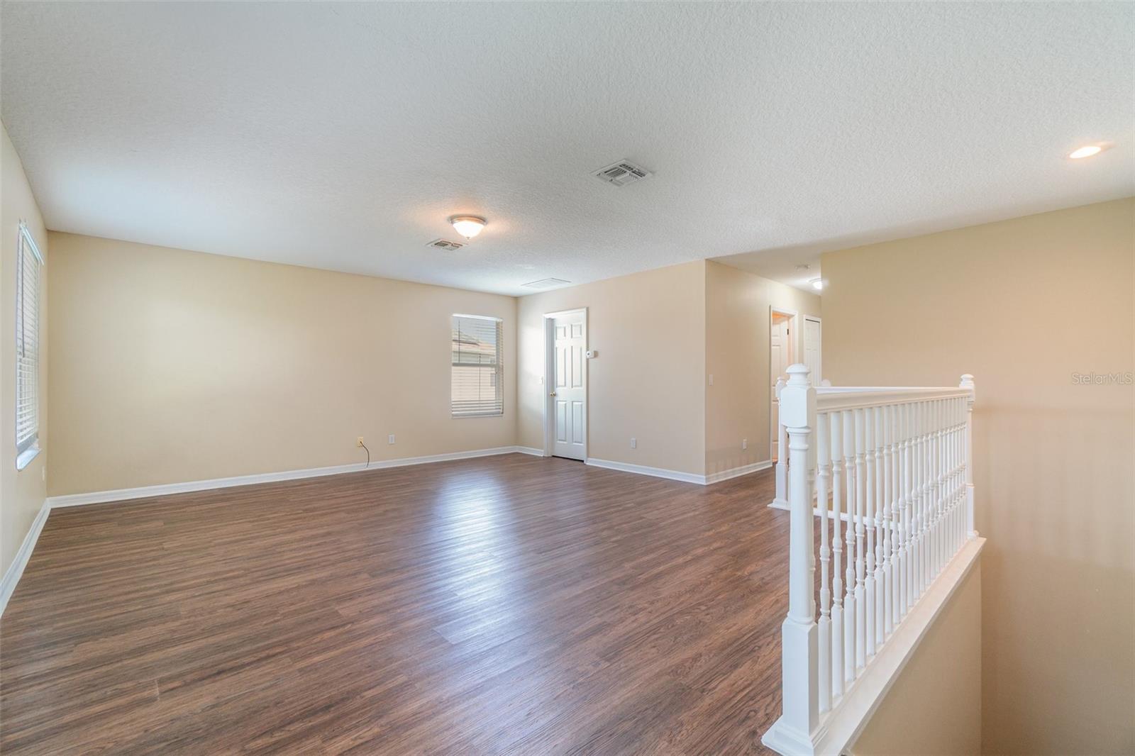 KENSINGTON MANOR L & O - Residential