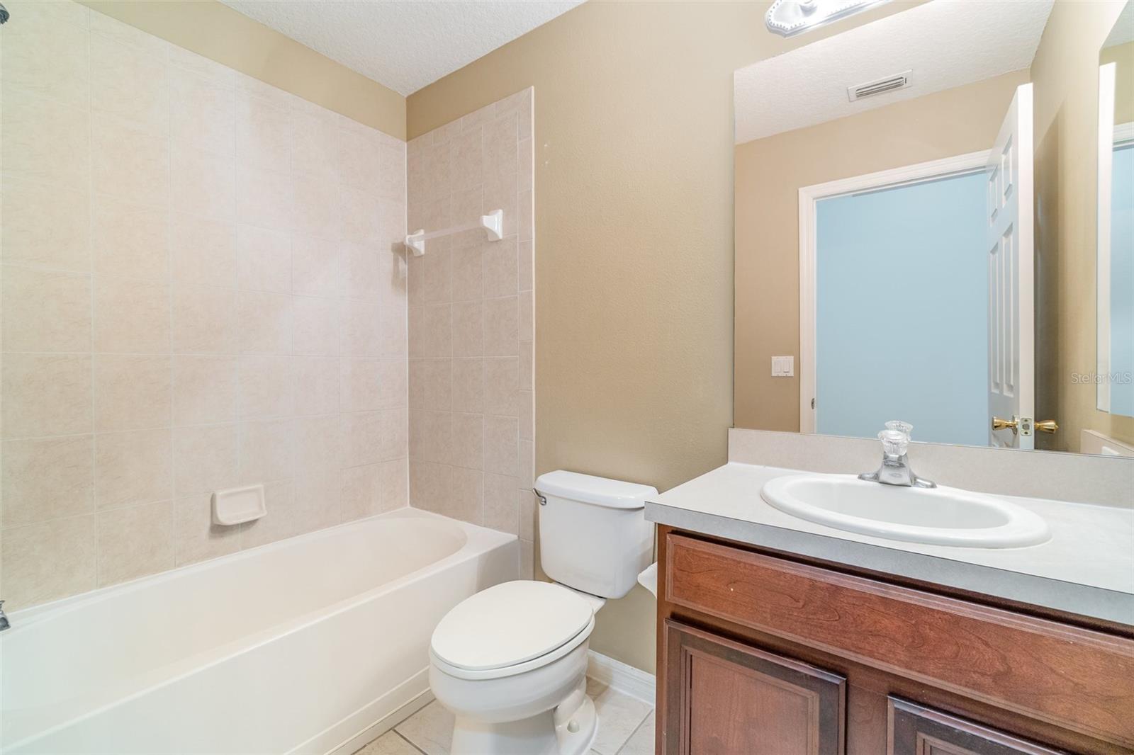 KENSINGTON MANOR L & O - Residential