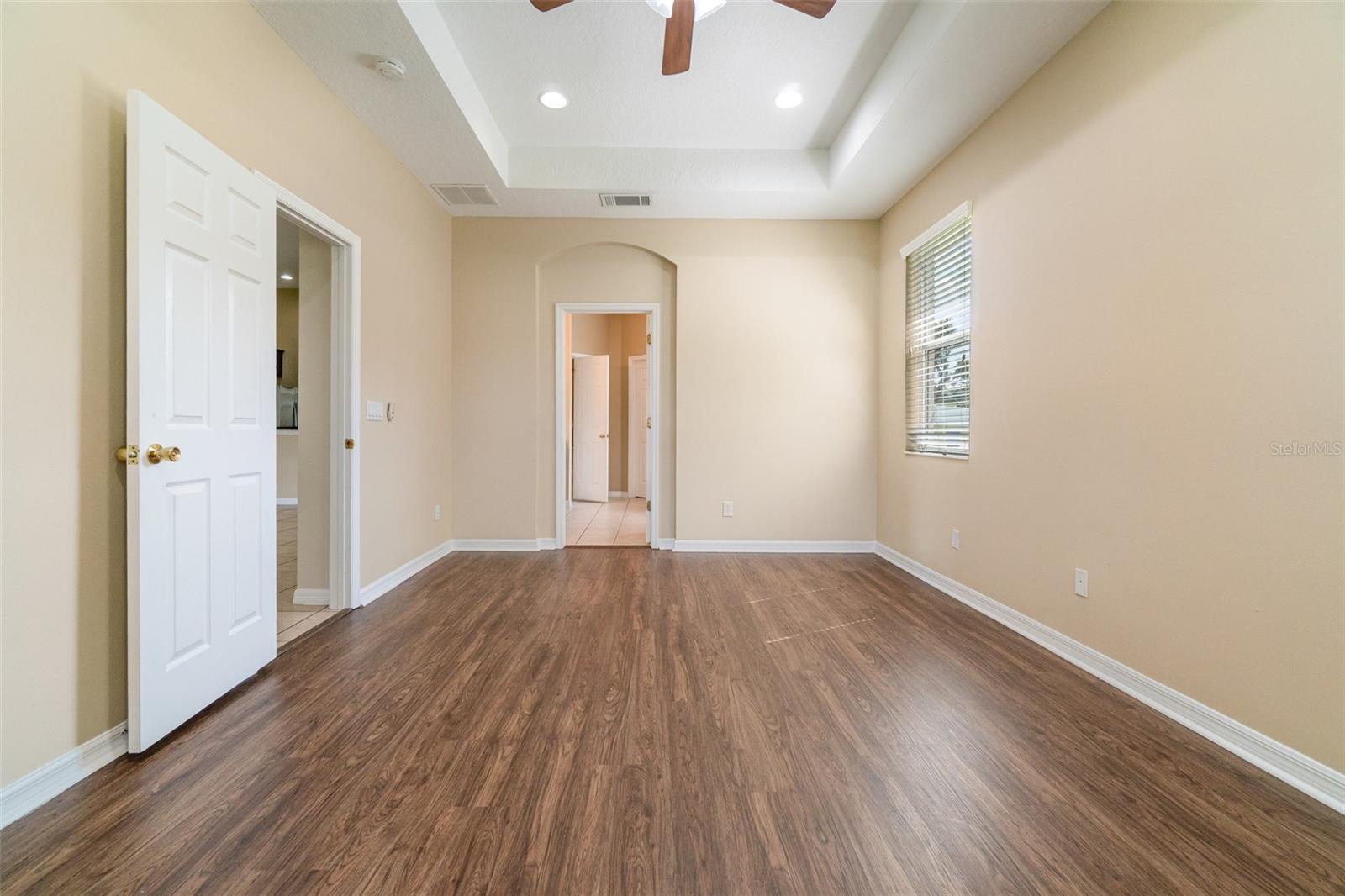 KENSINGTON MANOR L & O - Residential