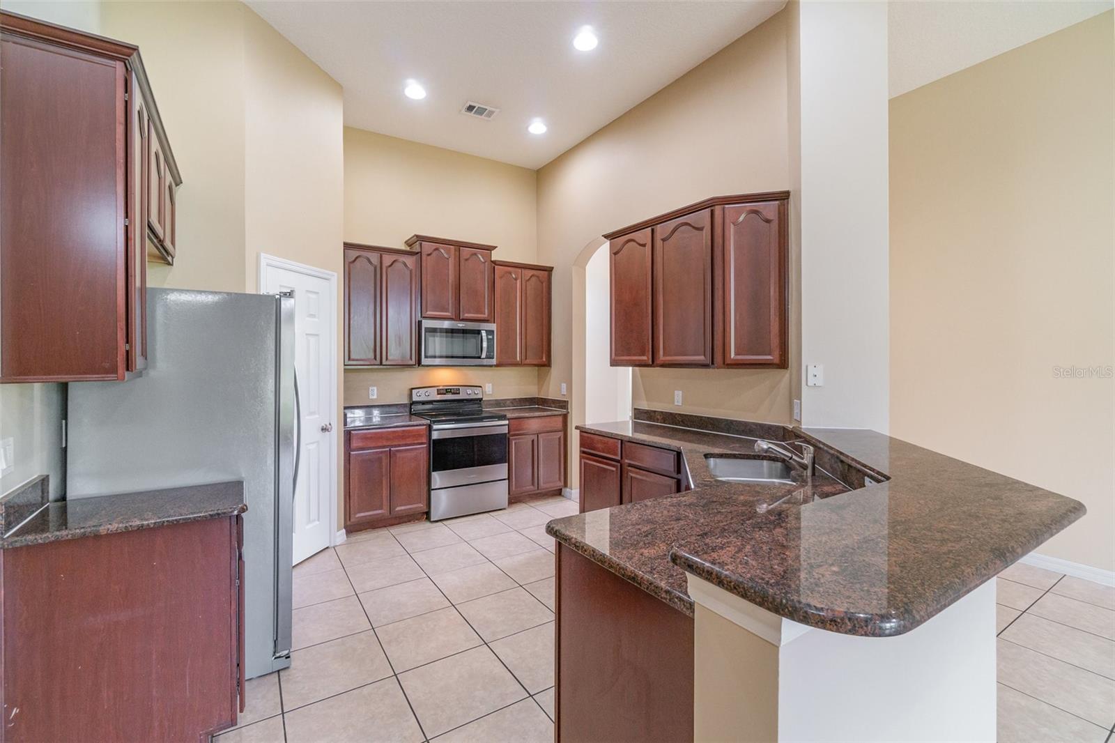 KENSINGTON MANOR L & O - Residential