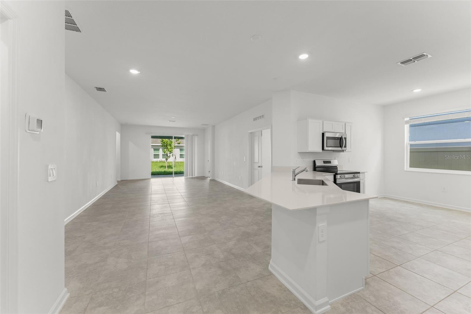 516 REGGIE ROAD