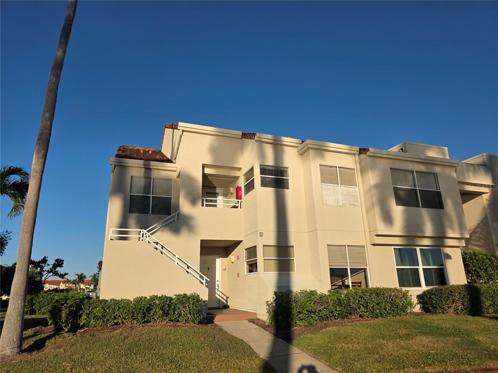 VISTA VERDE WEST - Residential Lease