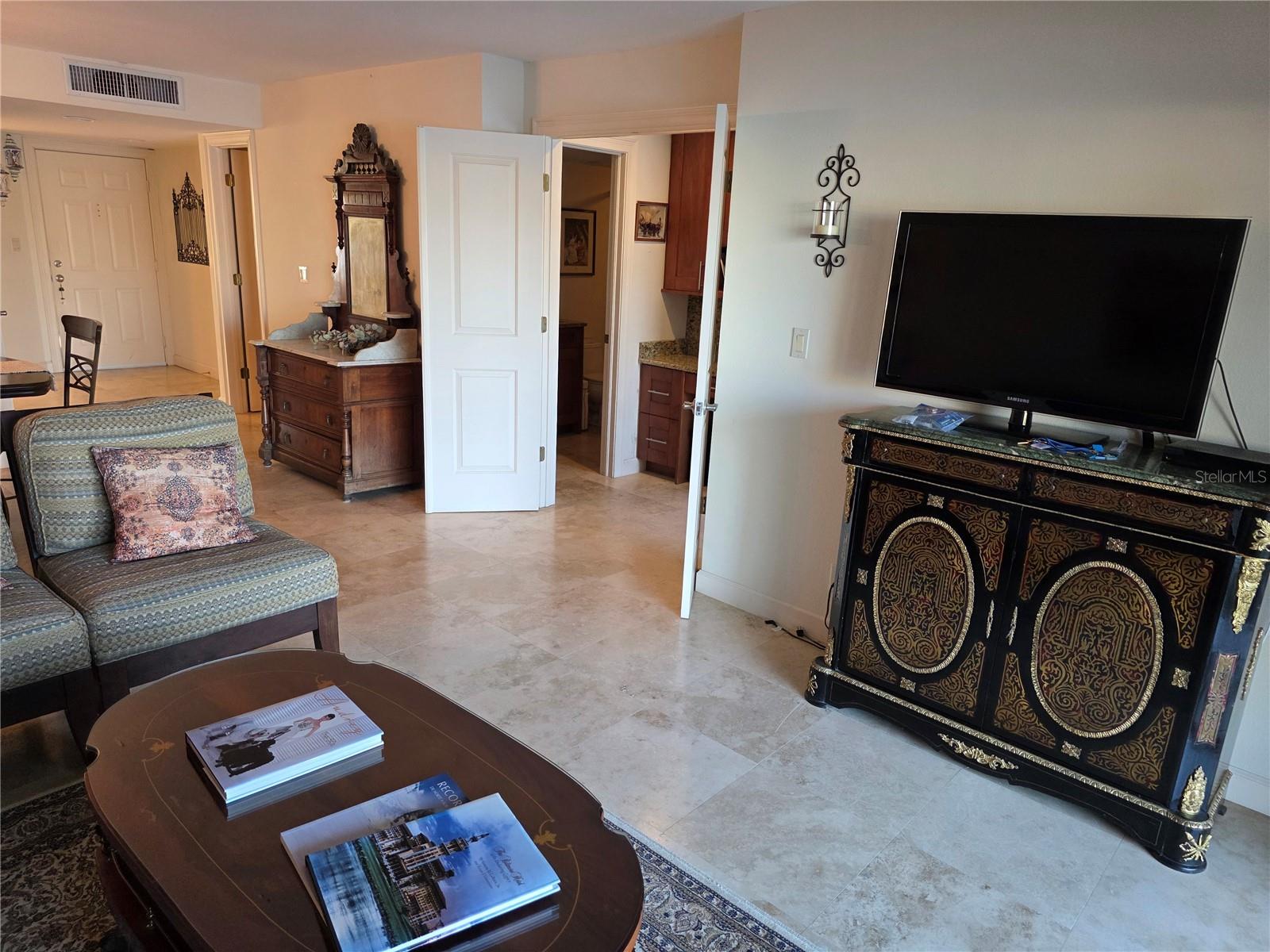 VISTA VERDE WEST - Residential Lease