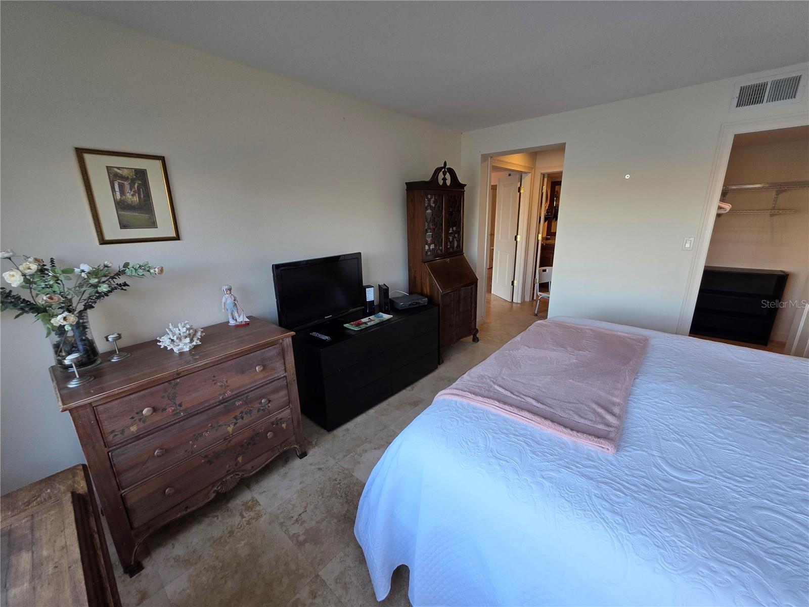 VISTA VERDE WEST - Residential Lease