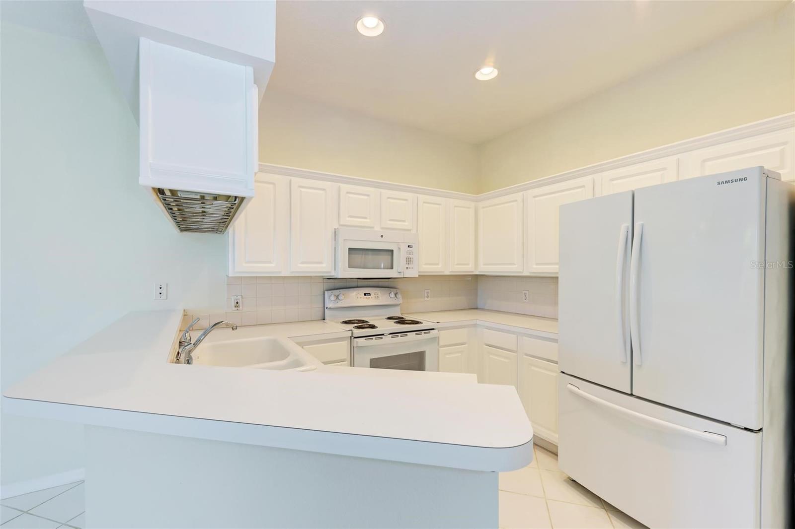 TOWNS-END SHORES - Residential Lease