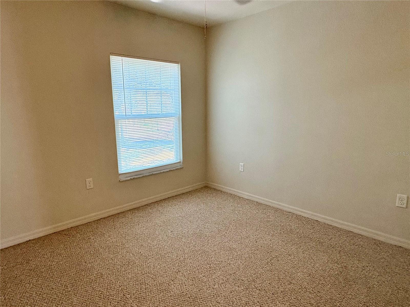 SHADY GROVE TWNHMS - Residential