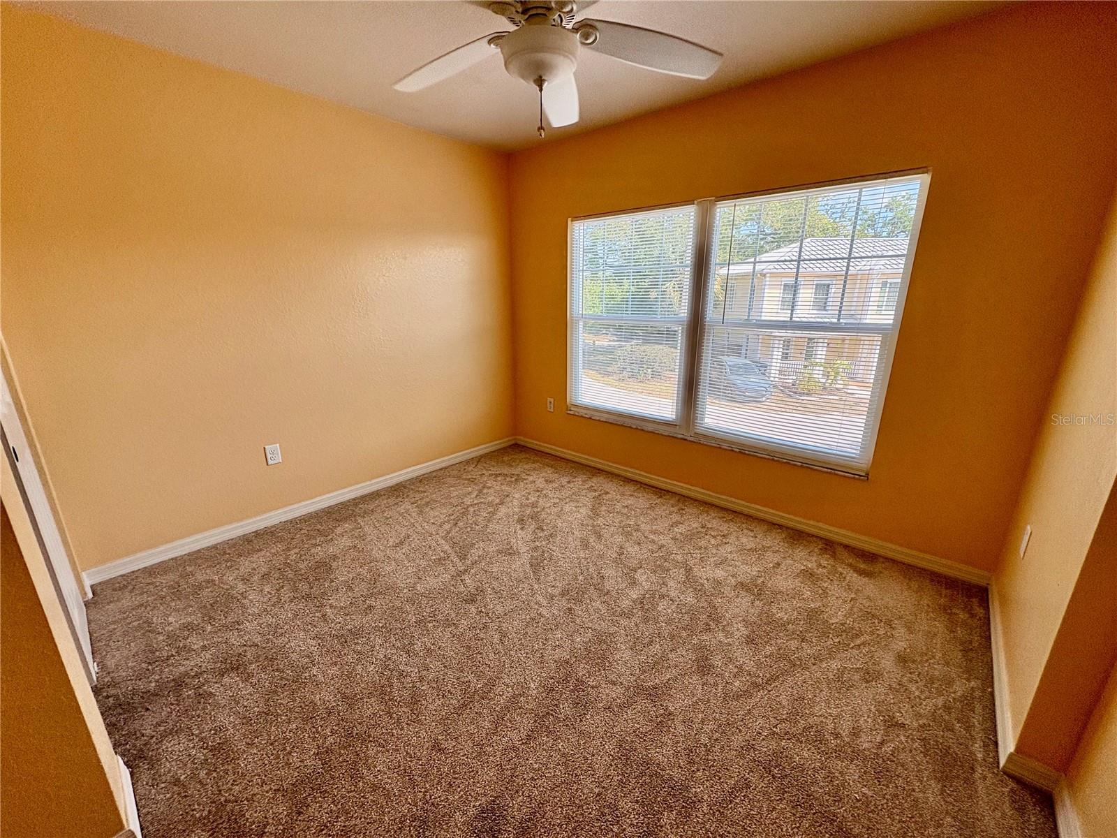 SHADY GROVE TWNHMS - Residential