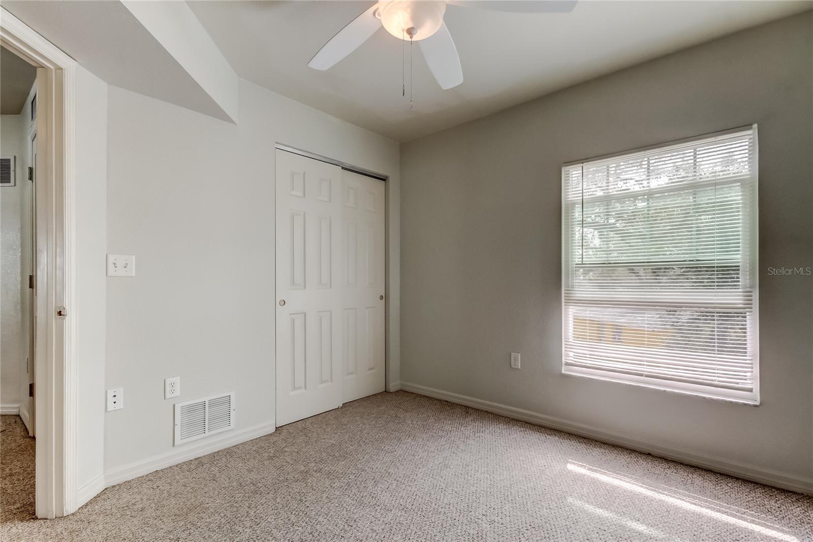 SHADY GROVE TWNHMS - Residential