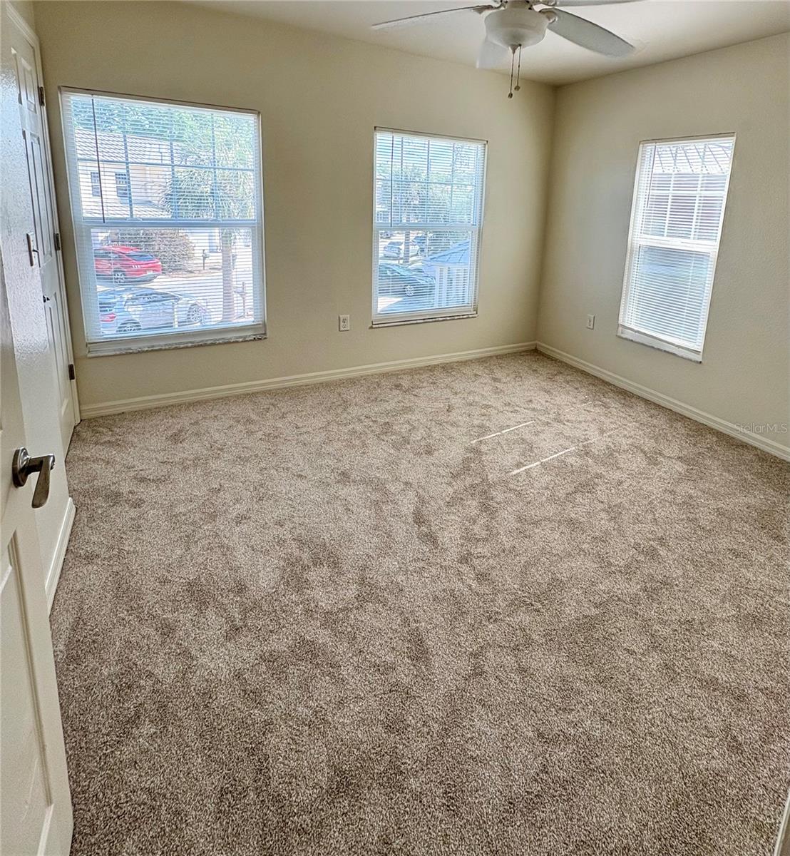 SHADY GROVE TWNHMS - Residential