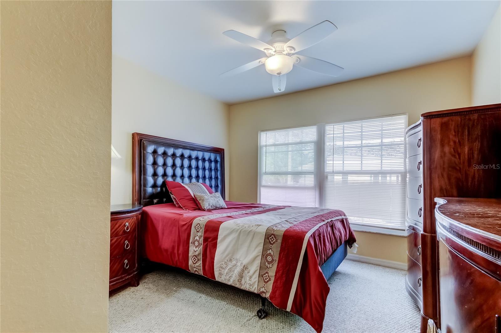 SHADY GROVE TWNHMS - Residential