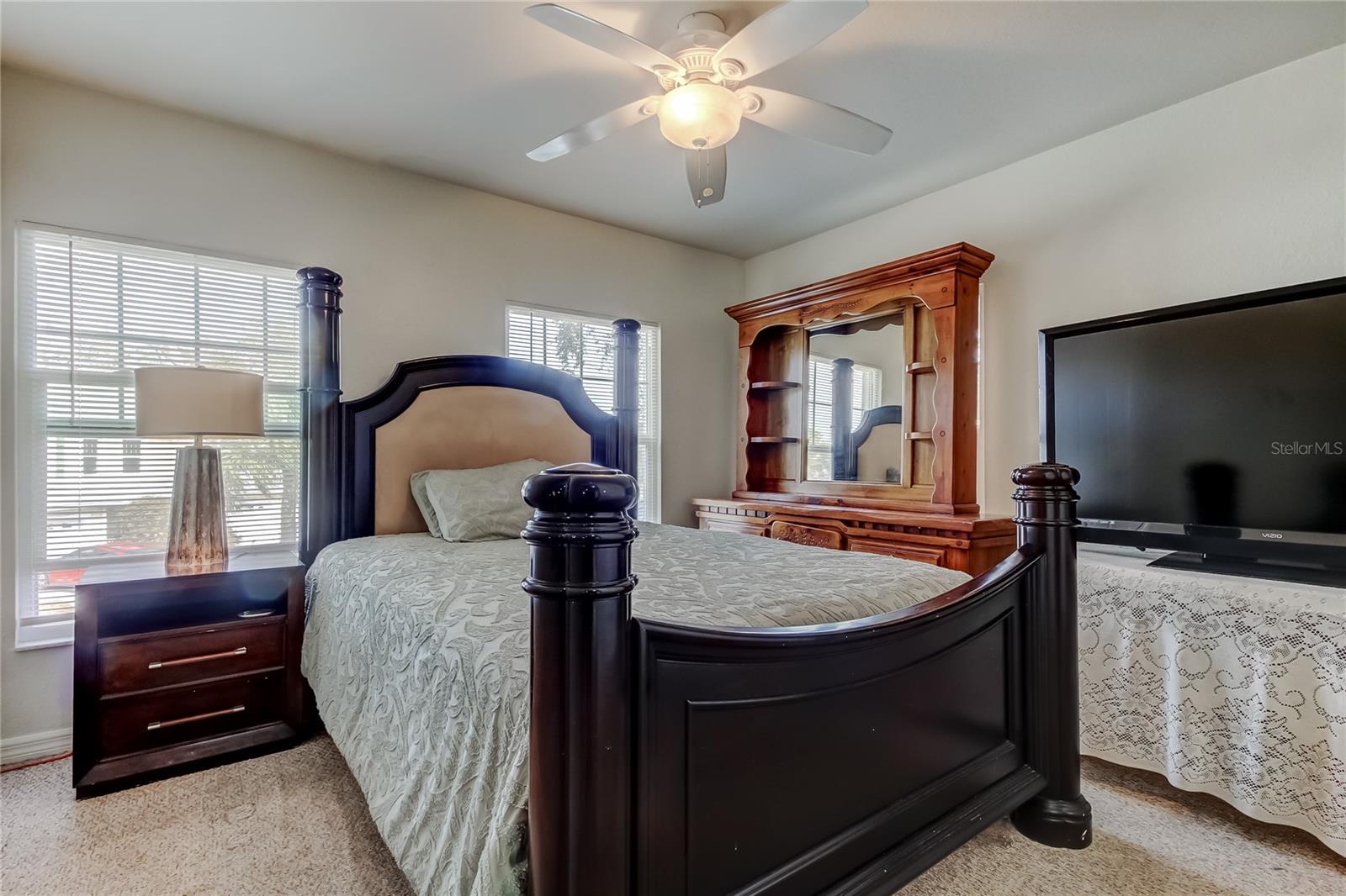 SHADY GROVE TWNHMS - Residential