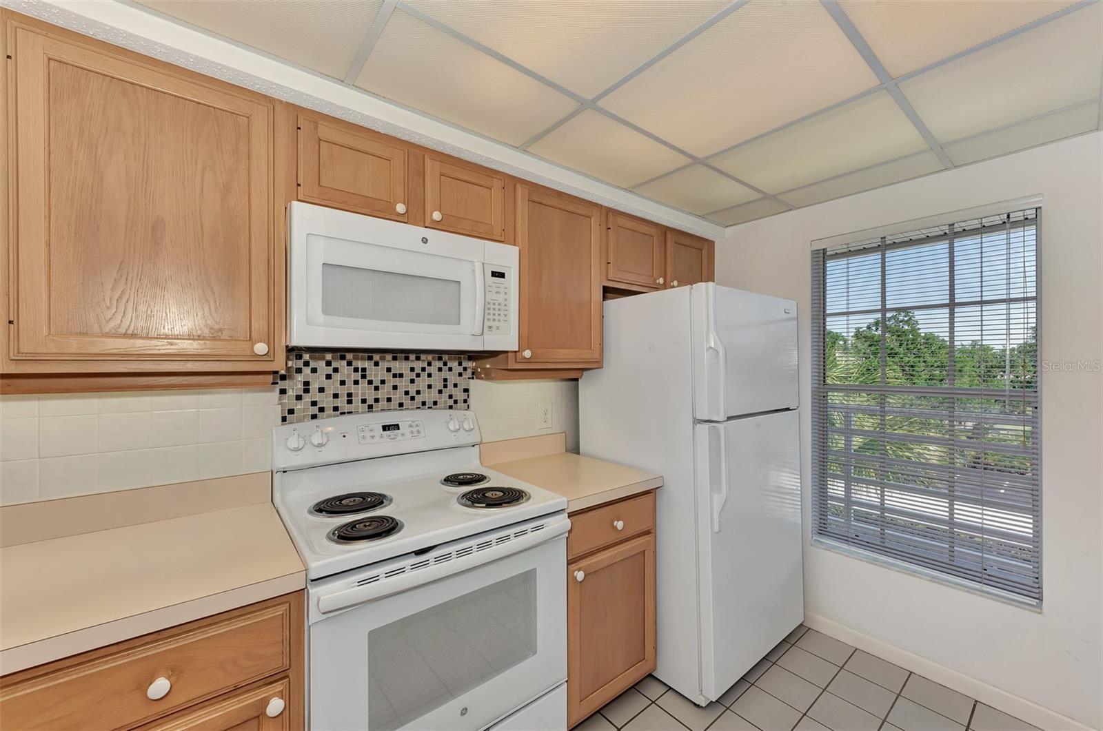 EIGHTH FAIRWAY - Residential