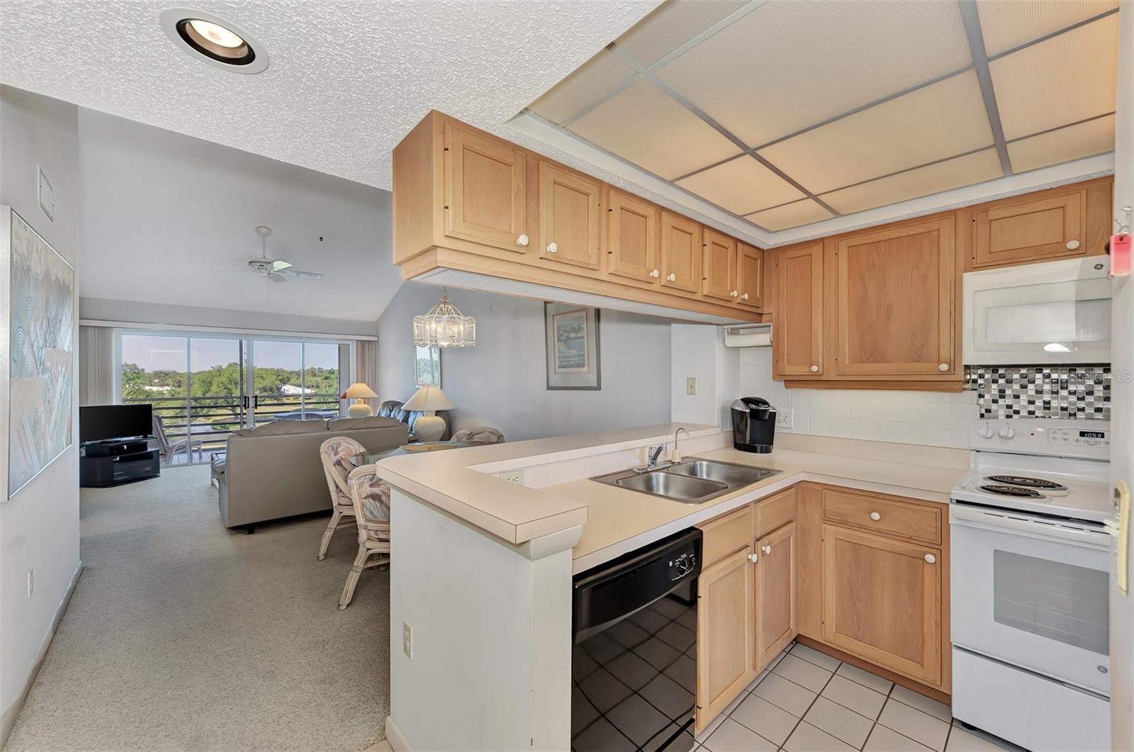 EIGHTH FAIRWAY - Residential
