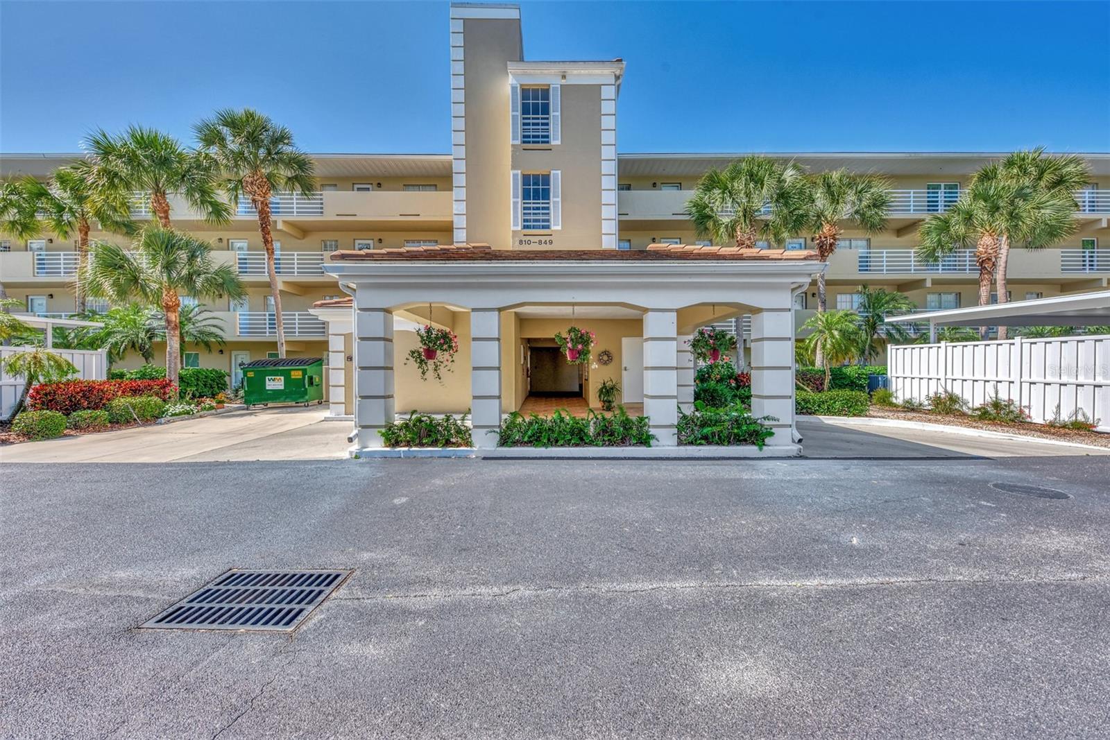 EIGHTH FAIRWAY - Residential