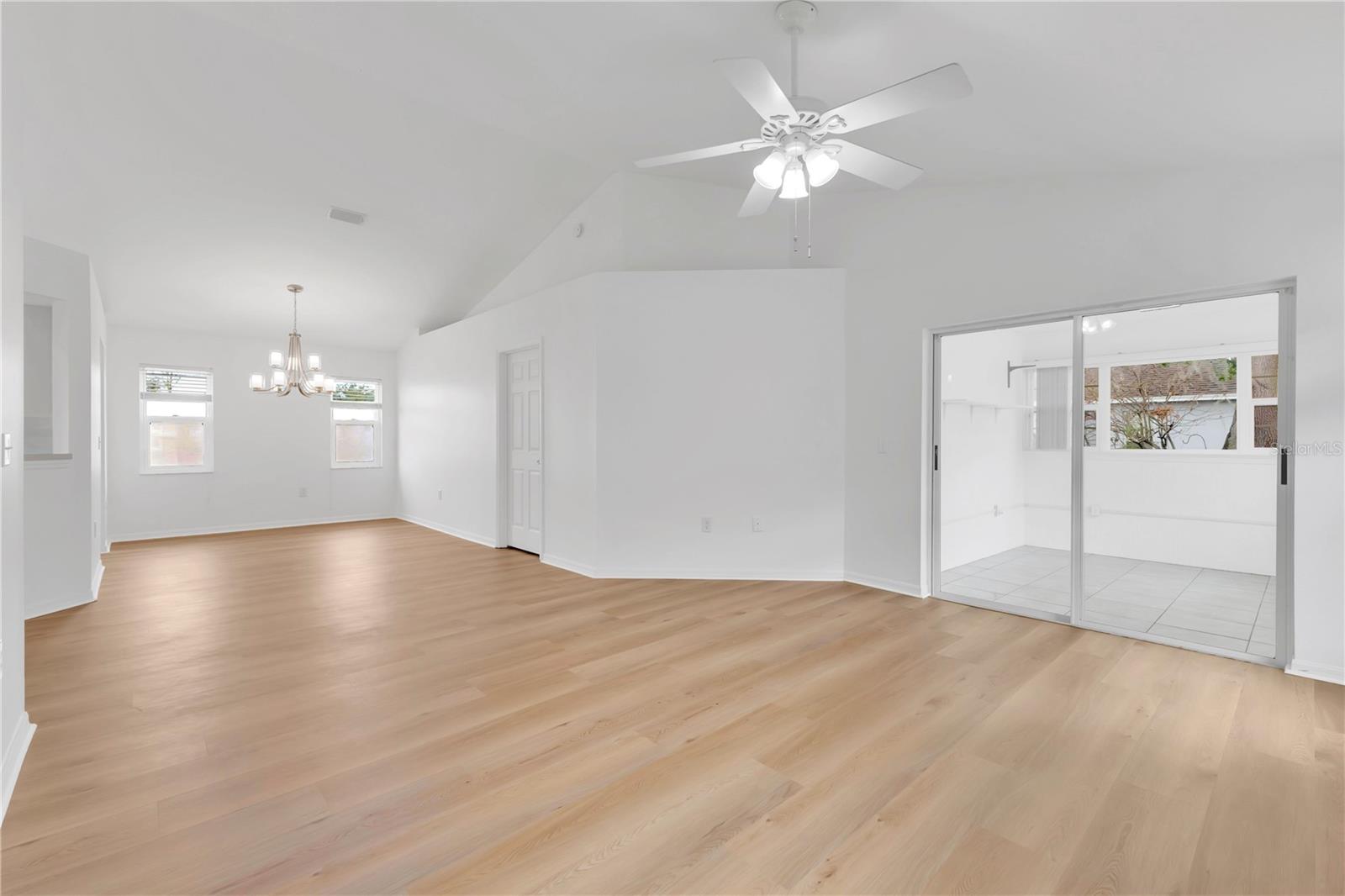 STONEY POINTE PH 01 - Residential