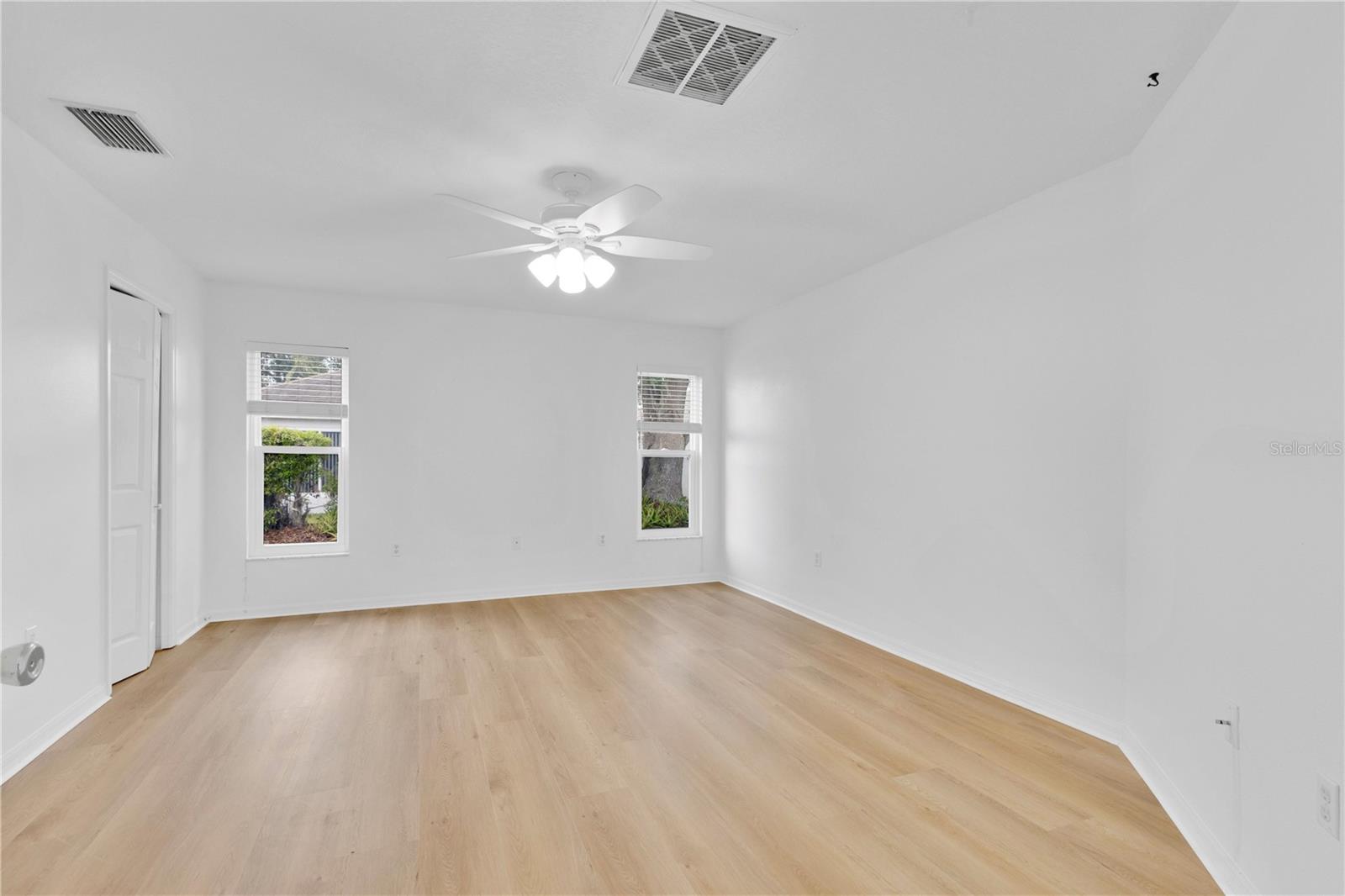 STONEY POINTE PH 01 - Residential