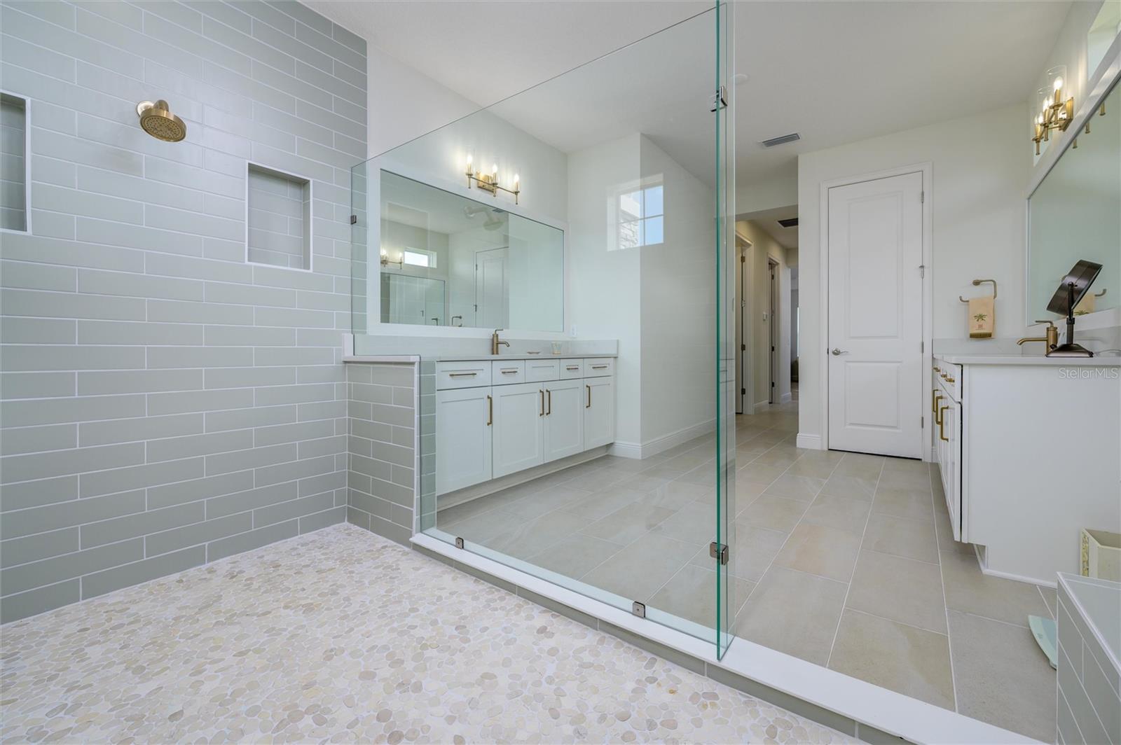 LAKE JOVITA GOLF & COUNTRY CLUB PH 04 A - Residential