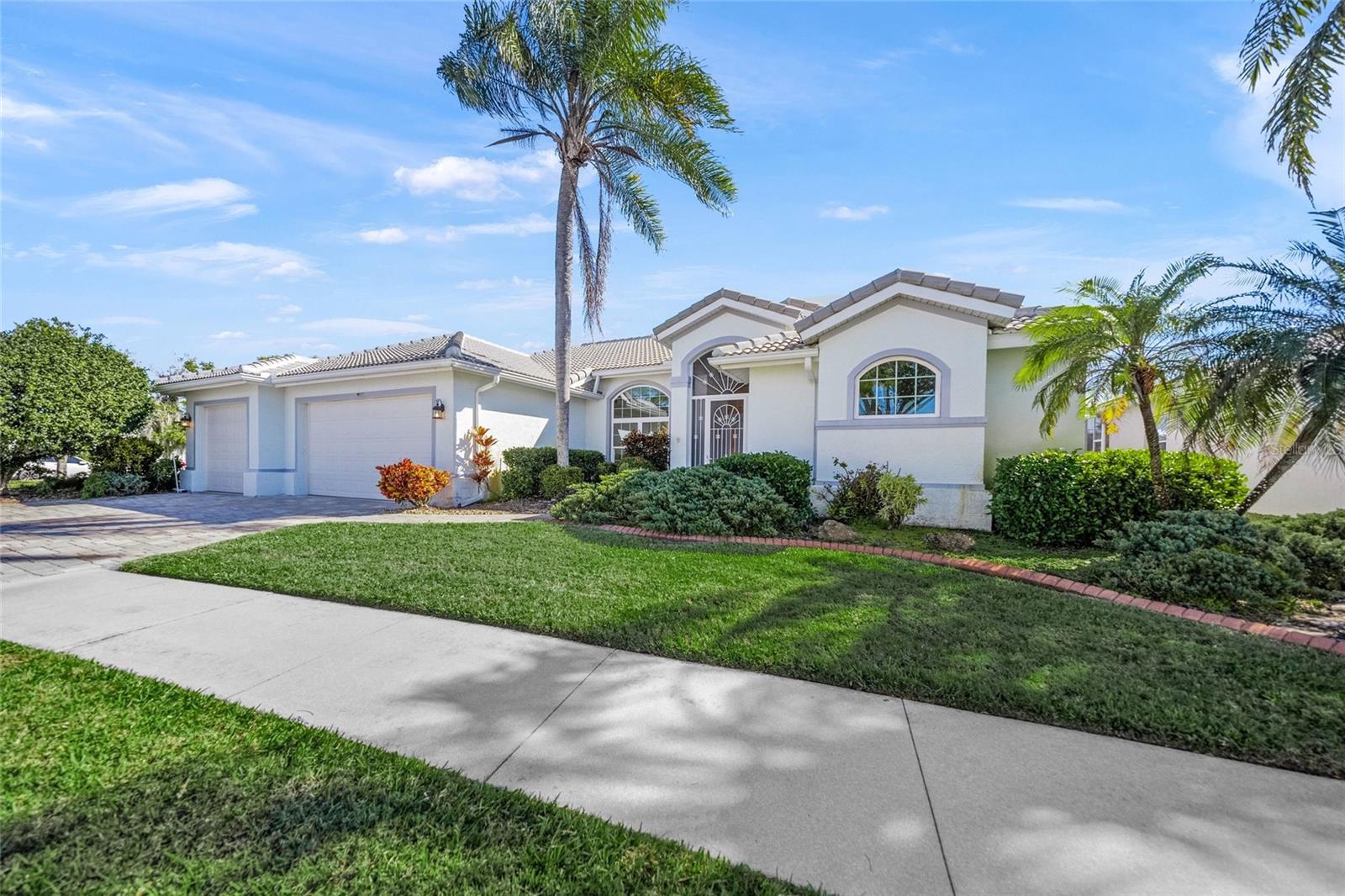 9017 HUNTINGTON POINTE DRIVE, SARASOTA, FL, 34238 4 9017 HUNTINGTON POINTE DRIVE