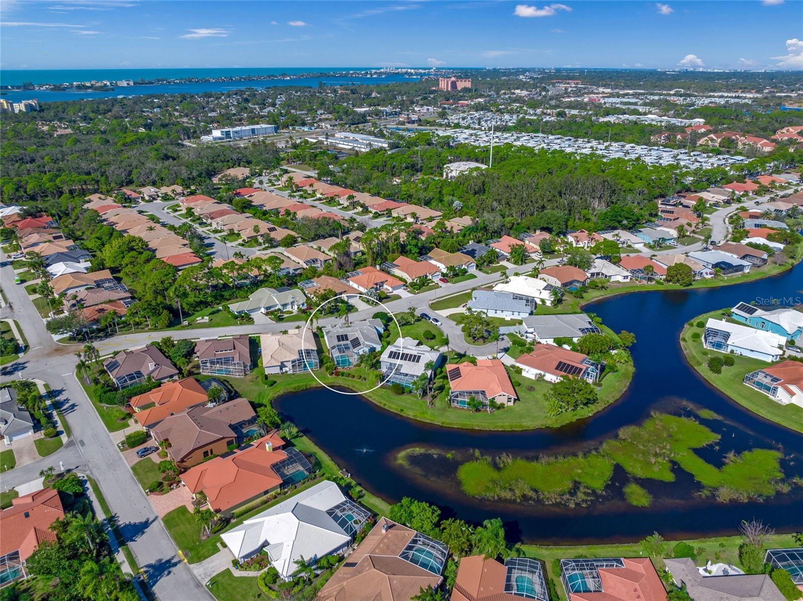 HUNTINGTON POINTE - Residential