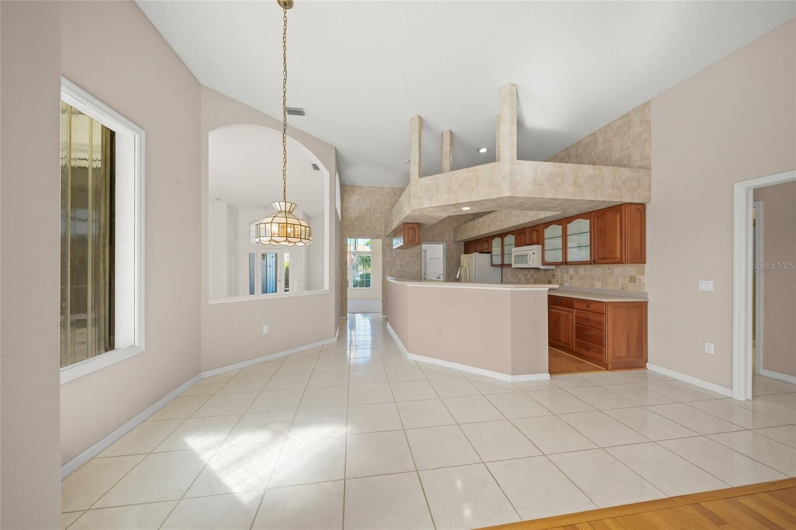 HUNTINGTON POINTE - Residential